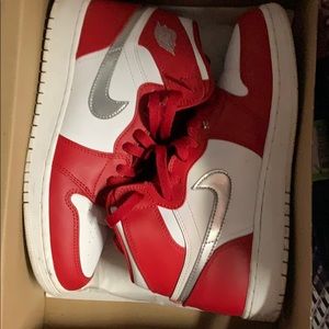 Jordan 1s red varsity